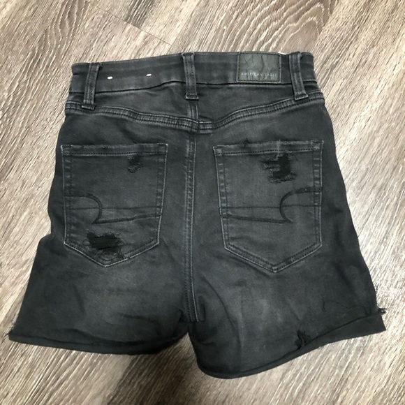 American Eagle Size 00 Black Distressed High-Waisted Denim Shorts - Picture 3 of 6